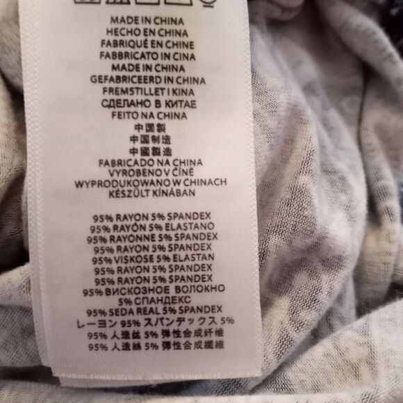 MICHELLE MICHELLE KORS BLUE PAISLY  OFF THE SHOULDER TOP SZ.M EUC - Picture 6 of 7